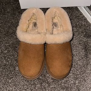 Gently Used UGG NITA SUEDE GENUINE SHEARLING SLIPPERS Size 10 Women’s